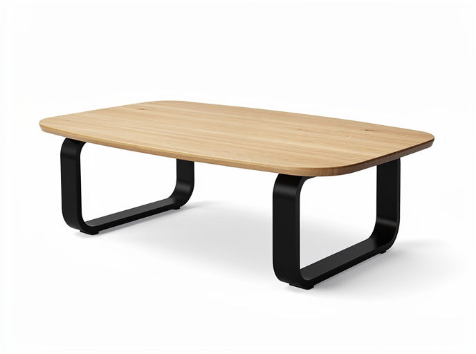 **Moderne salontafel met houten blad en metalen onderstel**